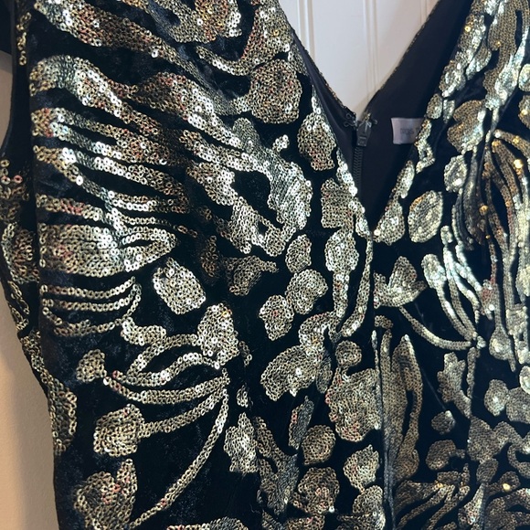 Dress the population Zoe sequin mini dress “The Talk” velvet sequin black large - Picture 6 of 11